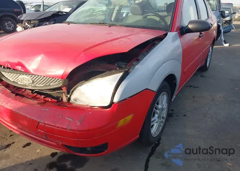 2005 Ford Focus Zx4 from USA, damaged, VIN 1FAFP34NX5W103370